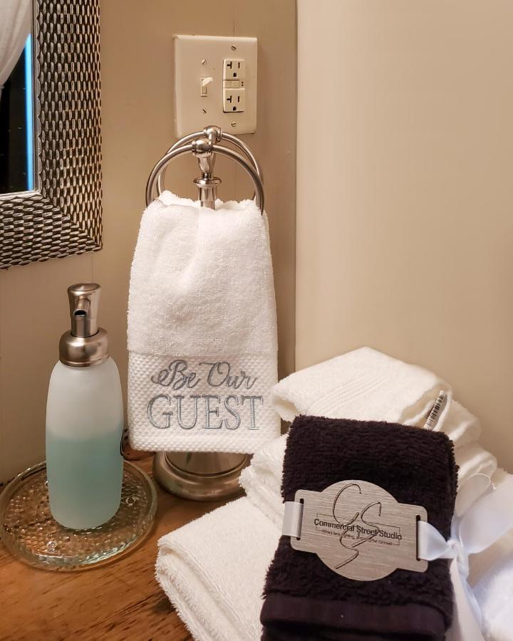 Guest At Commercial Street Apartment *